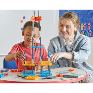 STEM EXPLORER CONSTRUIT UN PONT