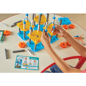 STEM EXPLORER CONSTRUIT UN PONT