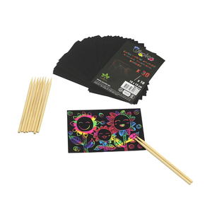 30 CARTES A GRATTER 10X15CM + 10 BATONNETS